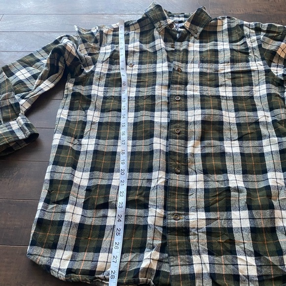 Carharrt plaid flannel button down - Picture 4 of 11